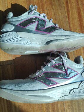 New balance Two Wxy V5 Jamal Murray 2k Men's 9/Women's 10.5